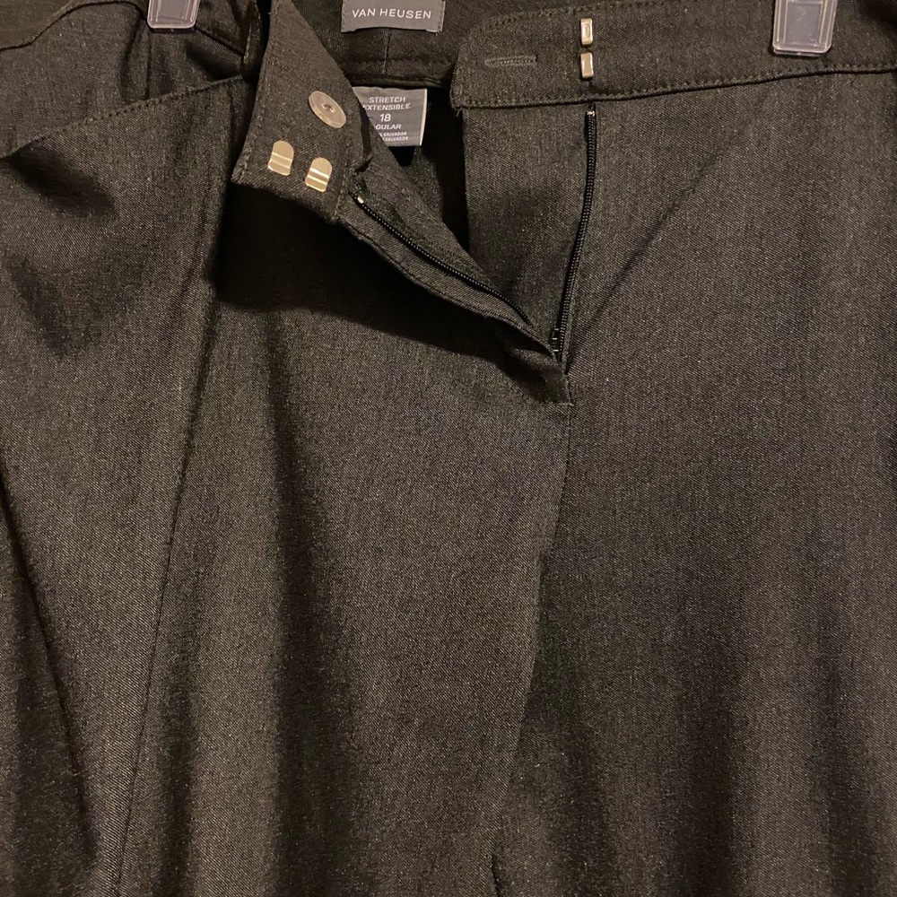 Vn Heusen grey pants